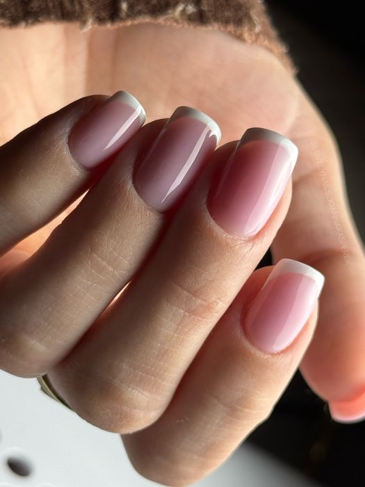 Stylizacja paznokci/ pedicure/ brwi