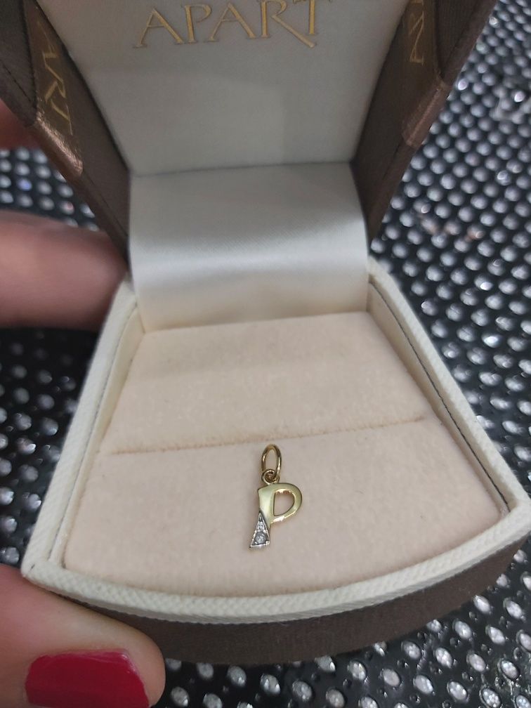 Piękna Zawieszka Literka P z DIAMENTEM z salonu Apart 0,01 ct Nowa