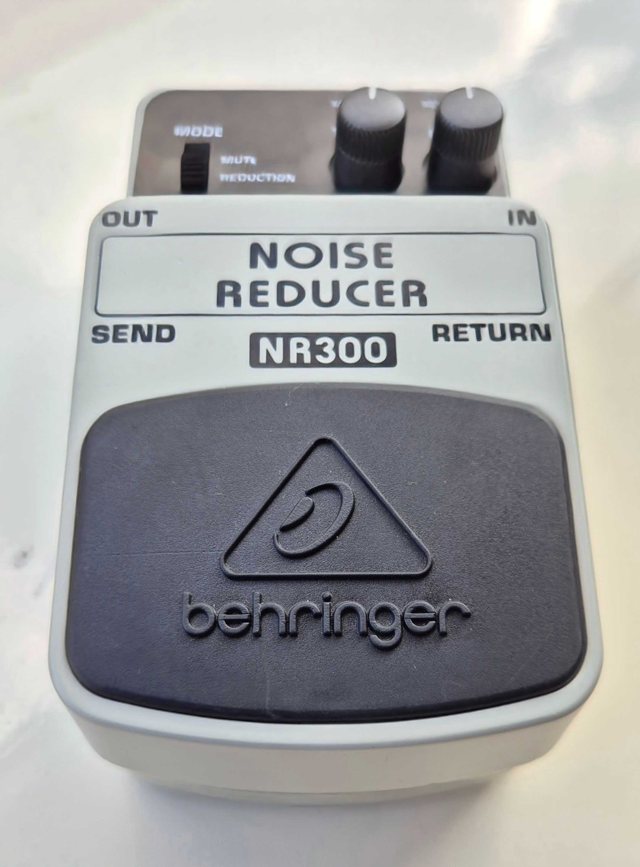 Behringer NR300 Noise Reducer - nowy z zasilaczem i kablem