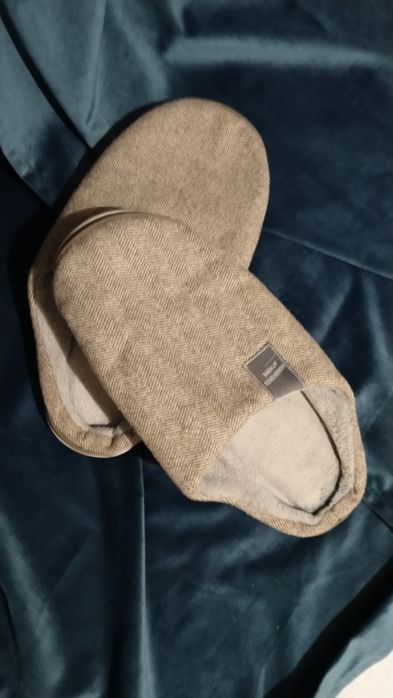 Мужские тапочки в хорошем состоянии