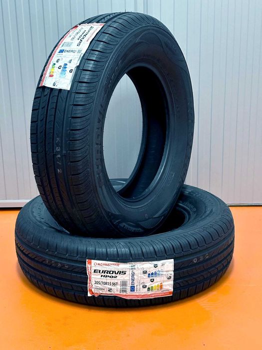 Pneus Roadstone Eurovis HP02 - 205/70/15 - NOVOS