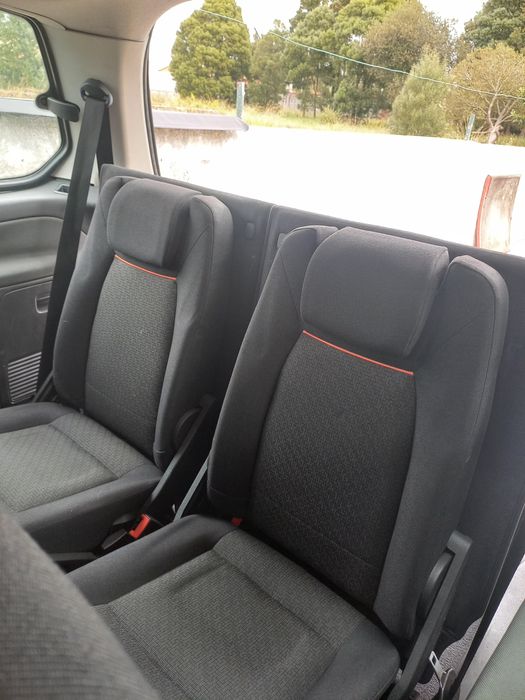 Vendo Ford Galaxy TDCI