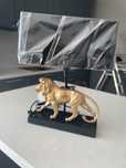 Lampa z lwem nowa