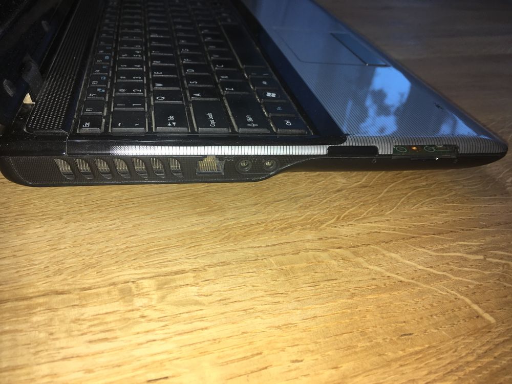 Laptop MSI CX605