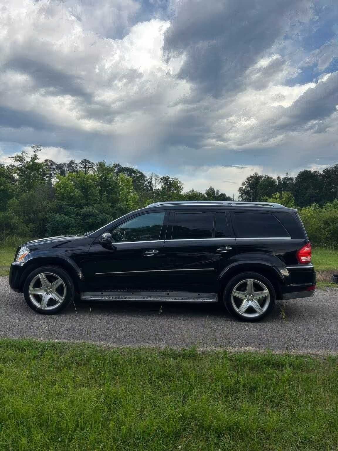 2011 Mercedes-Benz GL-Class GL 550 4MATIC