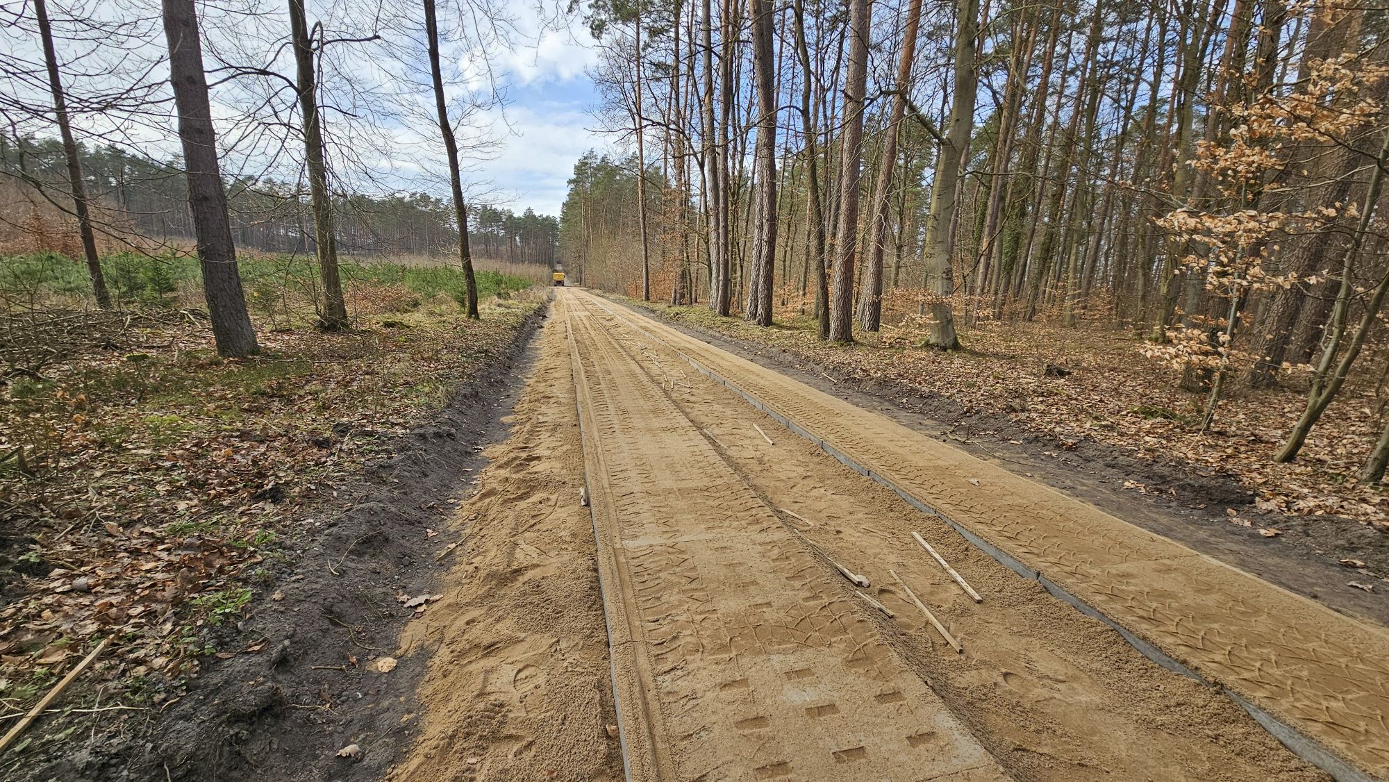 Droga płyty yomb torf place składowe gruz