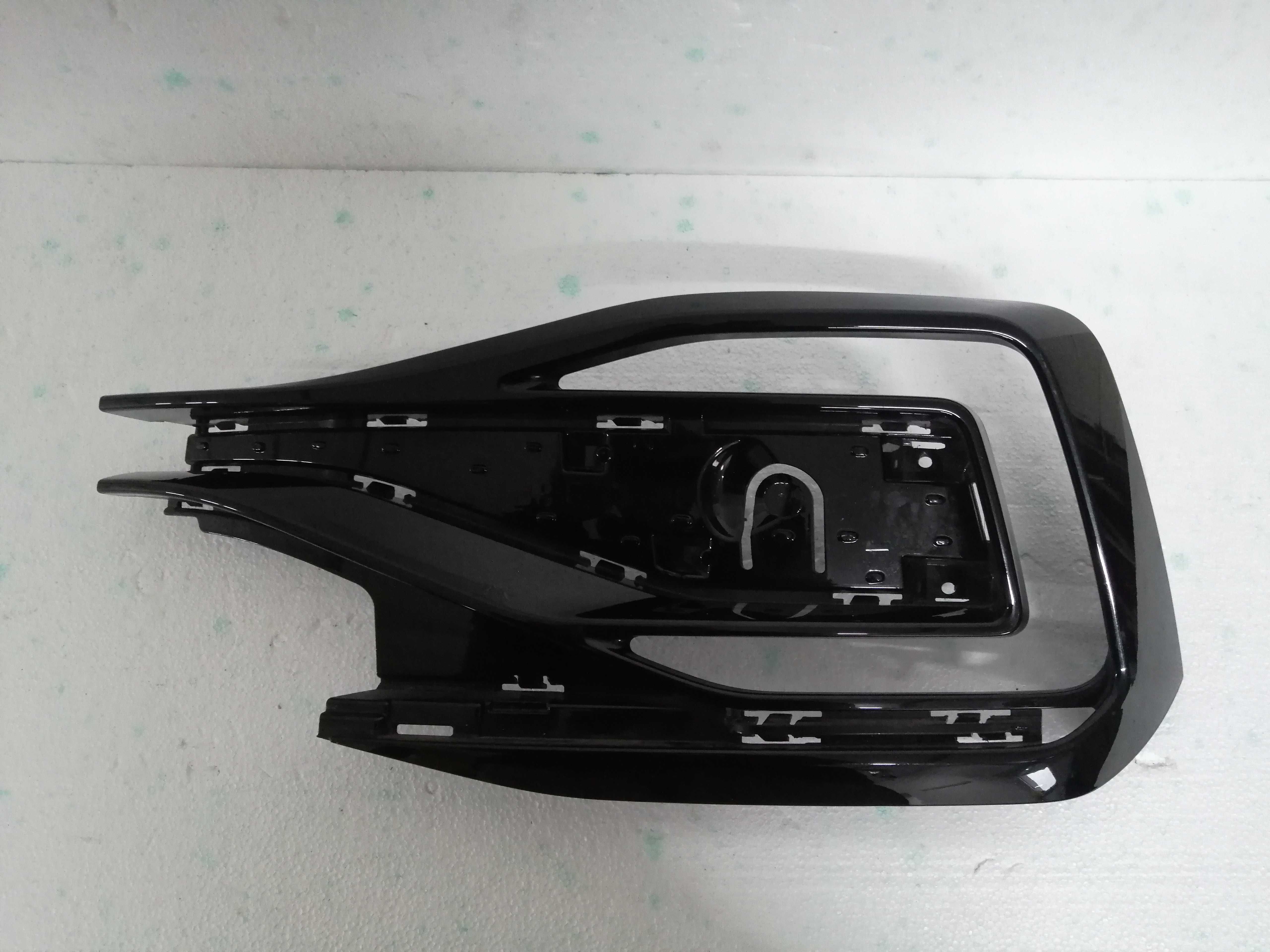 Kratka zderzaka lewa VW Passat B8 R-line 3G0.853.793B