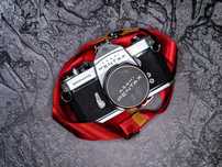 Pentax Spotmatic + Super Takumar 55 mm f 2.0 + pasek