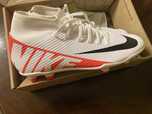 Korki buty sportowe sprzedam ,,,
