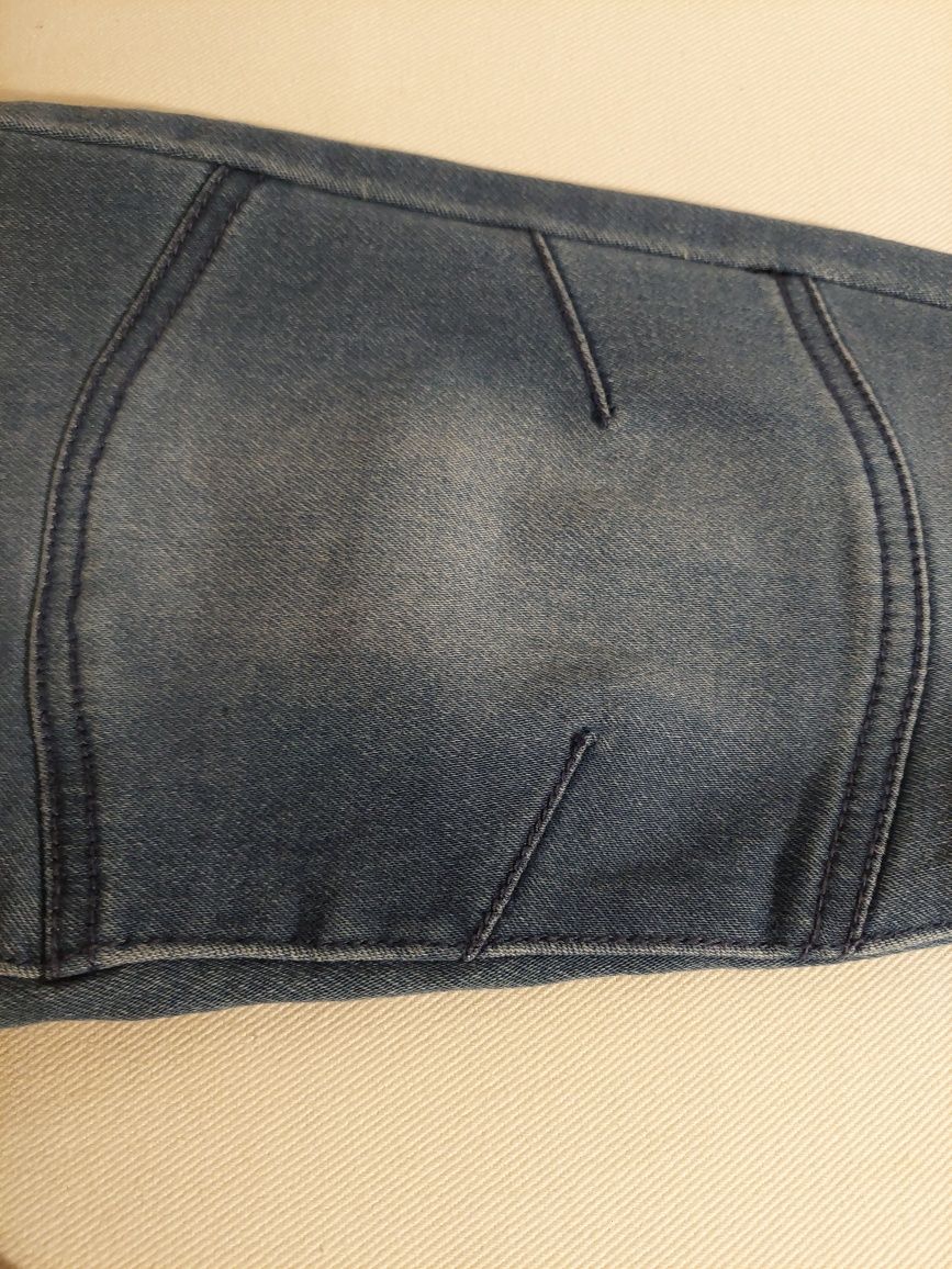 Spodnie jeans z lycrą jogery roz. 146