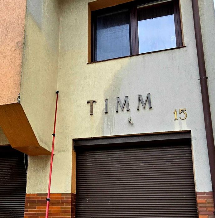 Mycie elewacji i kostki brukowej