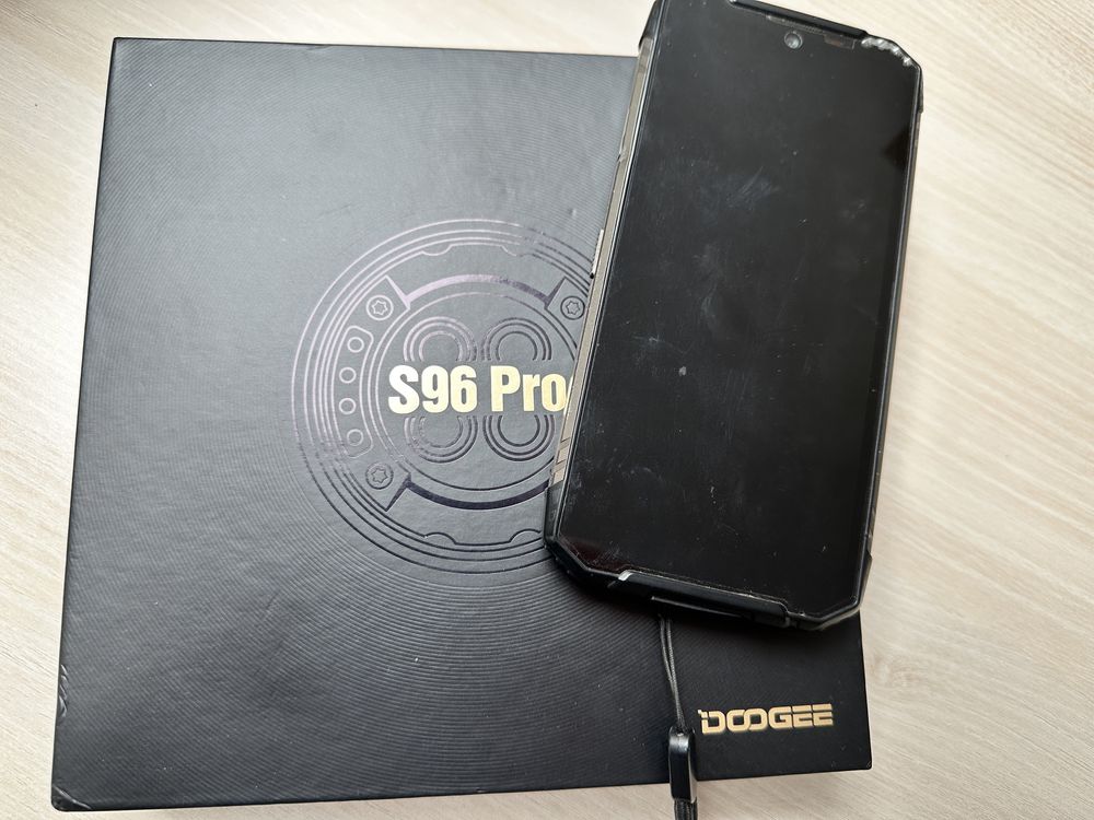 S96 Pro Doogee stan idealny