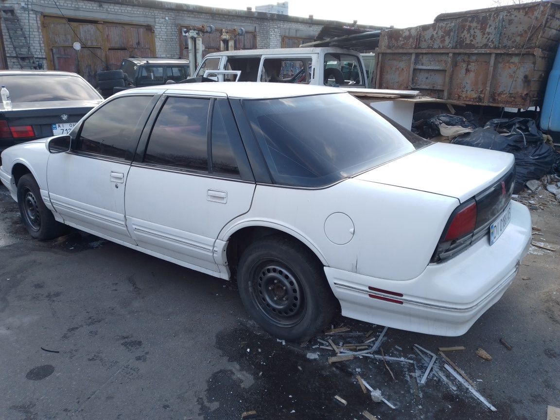 OLDSMOBILE CUTLASS я власник не находу