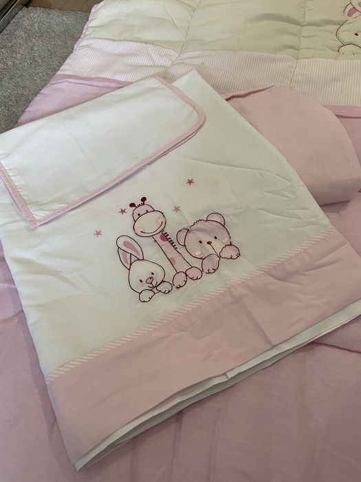 Conjunto de cama bebé menina