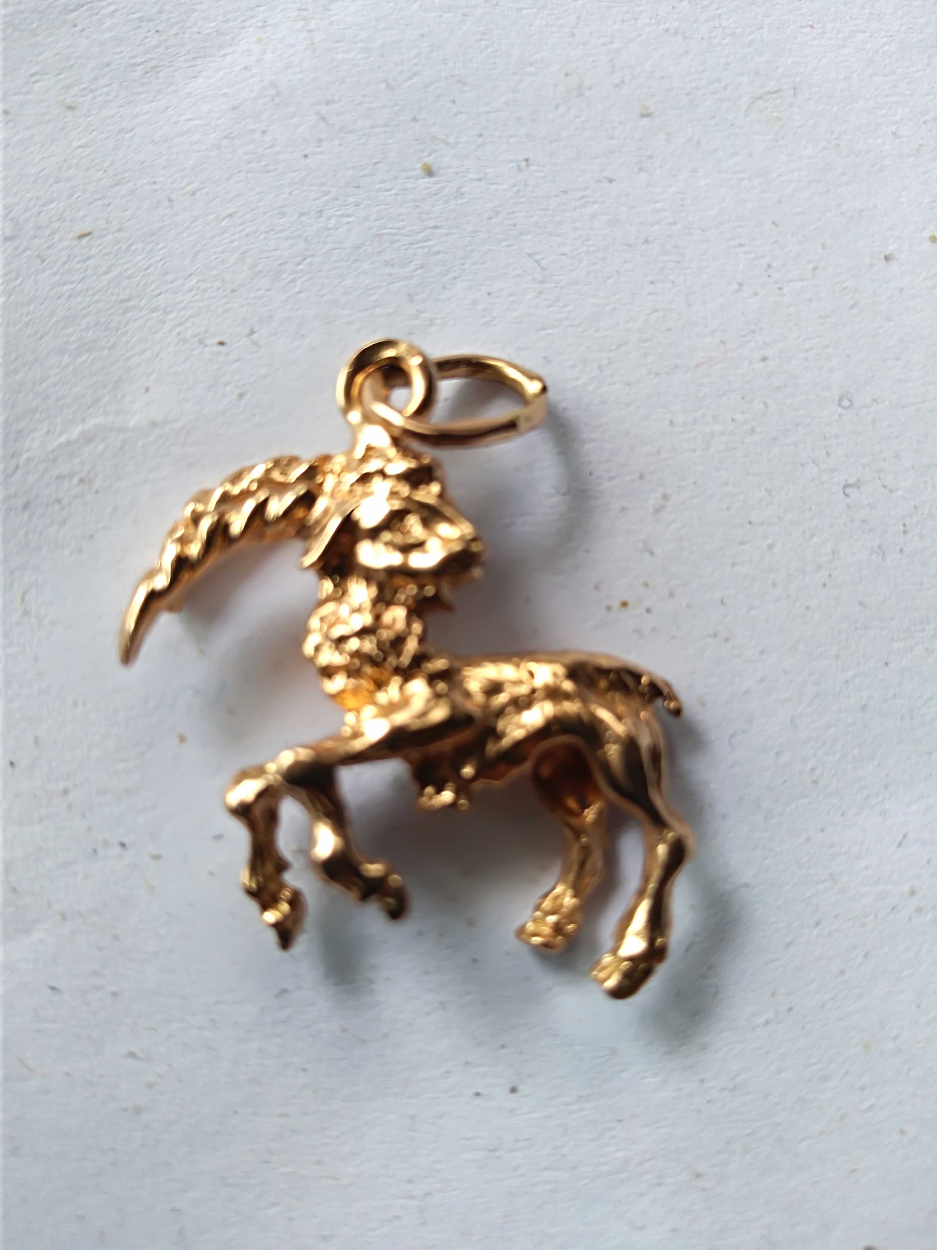Złoty znak zodiaku Koziorożca 4.2 gram próba 585 Polecam