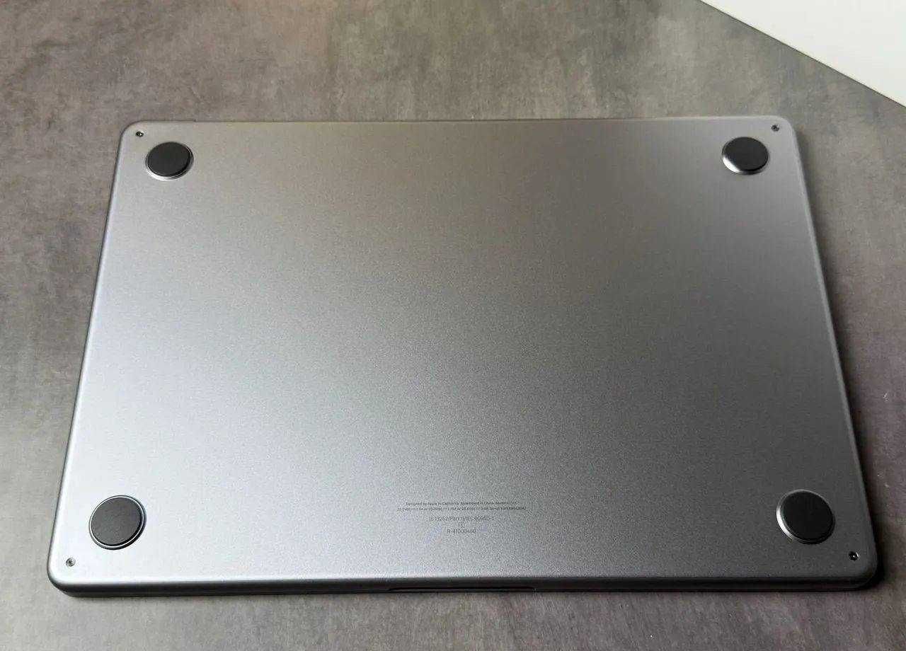 Macbook air 13 m3 8/256 2024