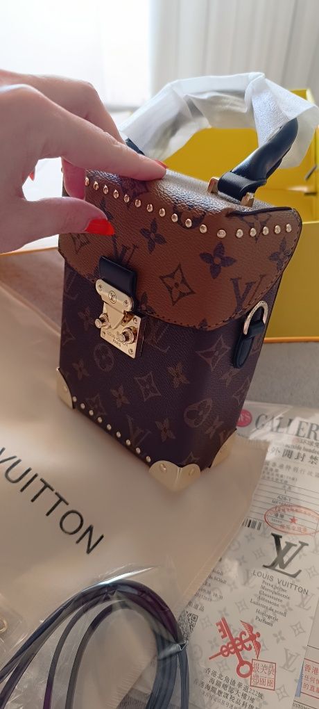 Сумка Louis Vuitton з документами, коробка,пильник