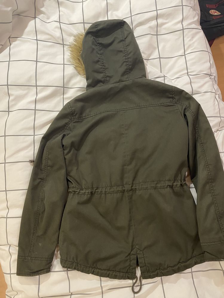 Kurtka zimowa typu parka