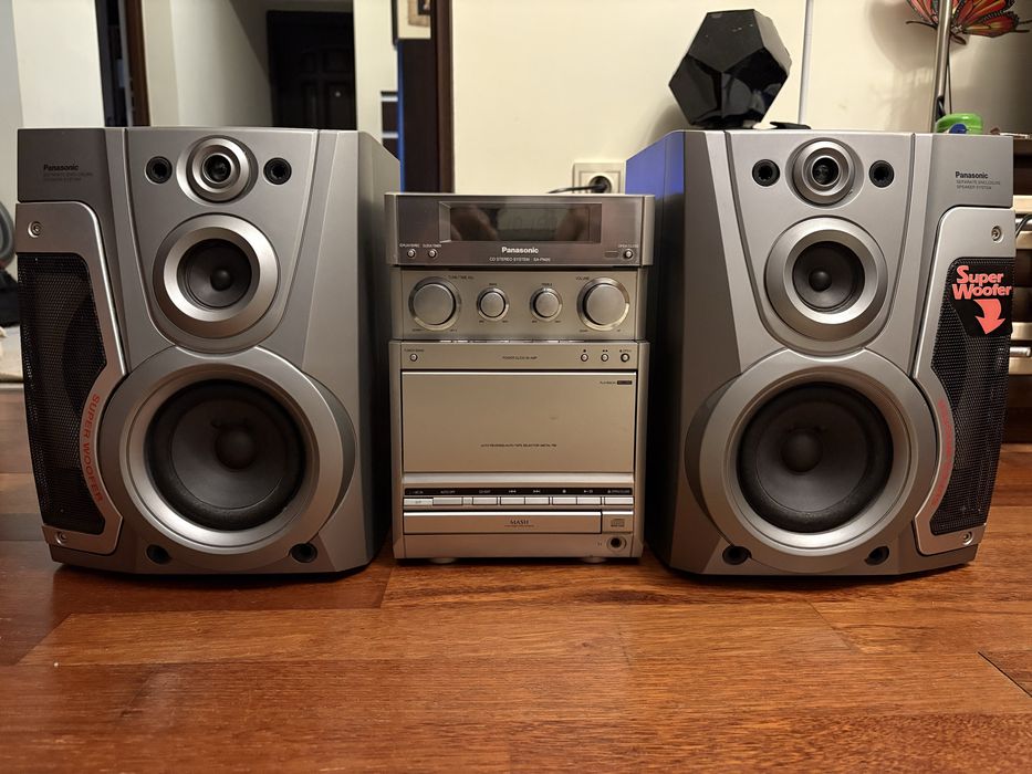 Mocna wieża Panasonic