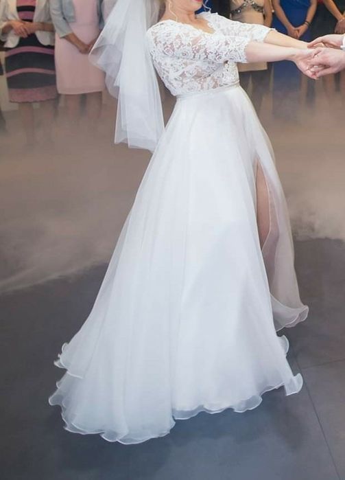 Śliczna suknia ślubna Charlotte Pilar 36/38 koronka rustykalna rekaw