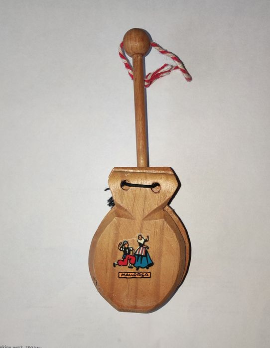 Испанские кастаньеты на палочке Mallorca