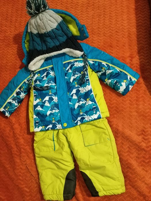 Дитячий зимовий комбінезон Chicco та шапка зимова