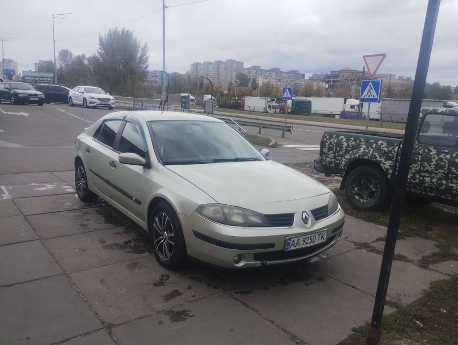 Продам свою машину Renault Laguna 2 рестайл 1.6 бен/газ 2005р.в.