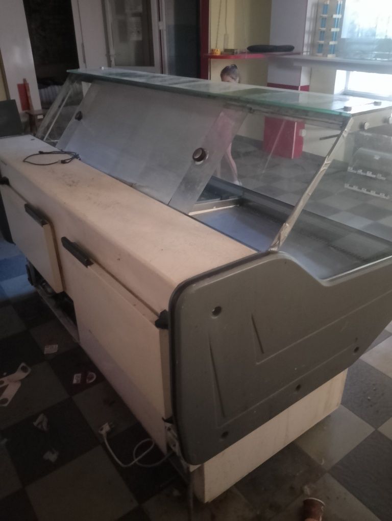 Продам холодильник вітрину