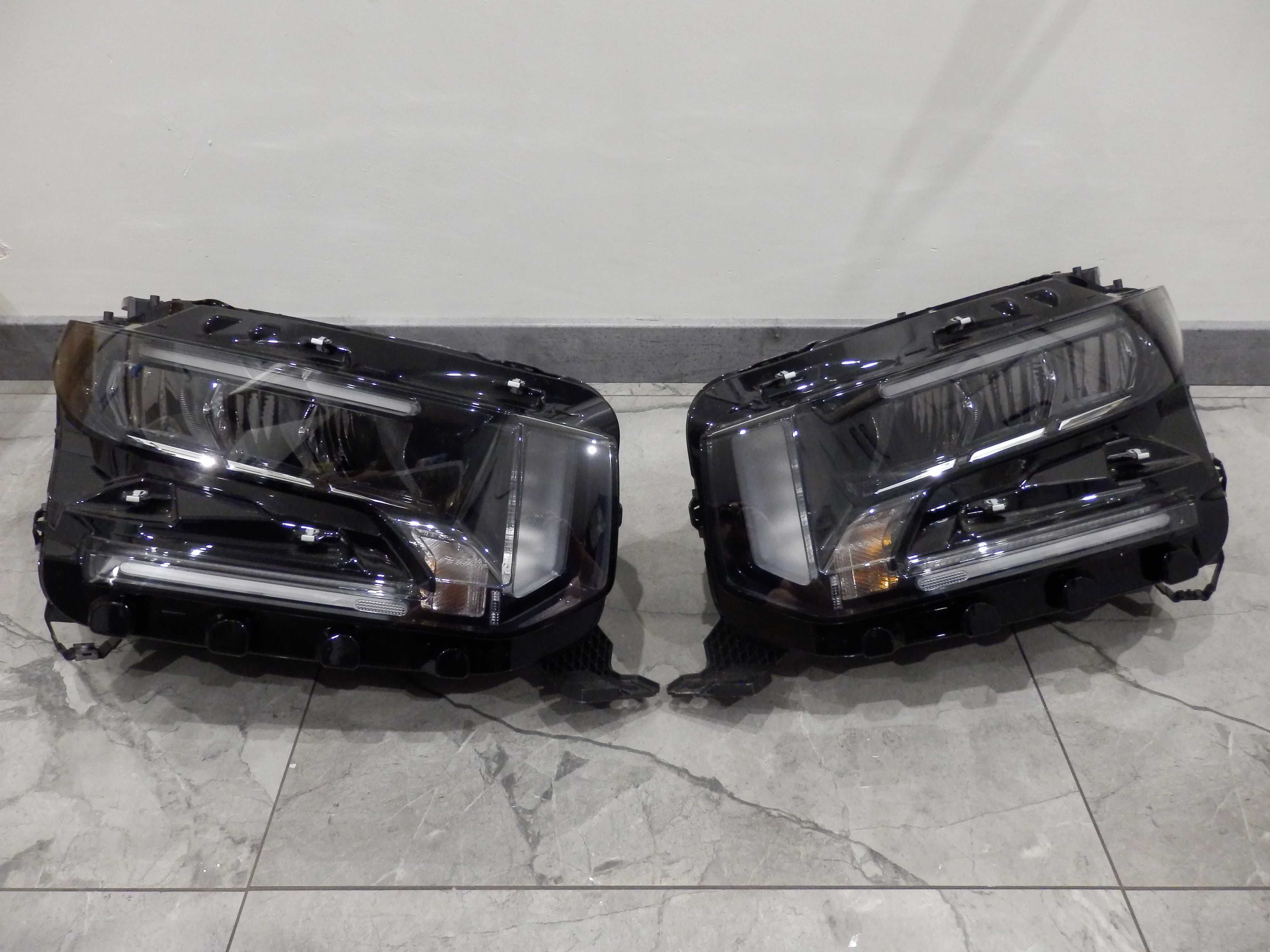 Citroen C3 EC-3 Berlingo IV 4 2024- Lampa Lewa Prawa Full Led Przód EU