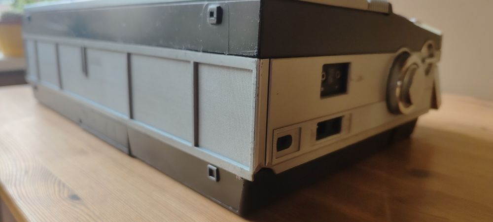 Magnetofon Sharp GF-555X sprawny.