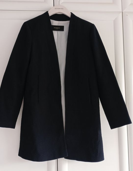 Reserved granatowy płaszczyk żakiet dłuższy 36
