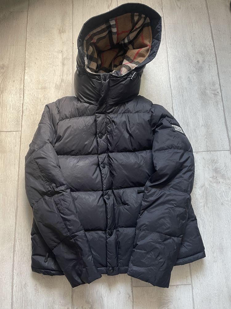 Пуховик  Burberry р-XS