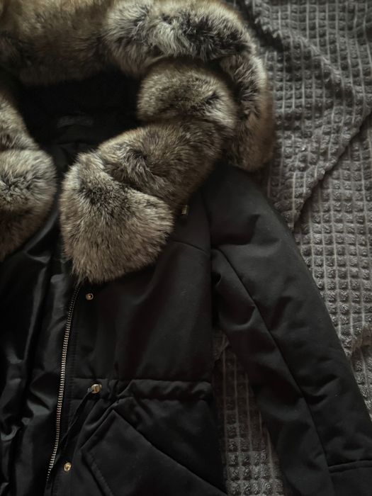 Парка,натуральне хутро,чудовий варіант на зиму