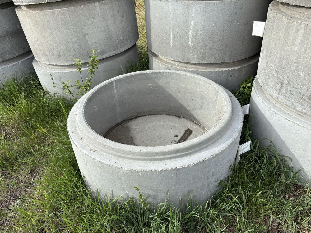 Krąg fi 1000 z dnem dennica betonowy studziennny