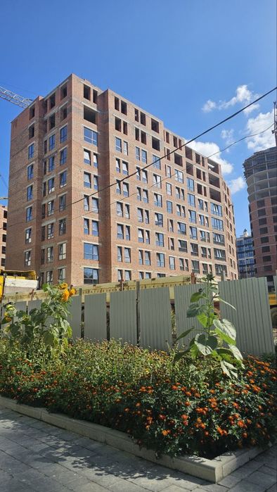 1 к Міленіум біля Озера Millennium чудова інвестиція