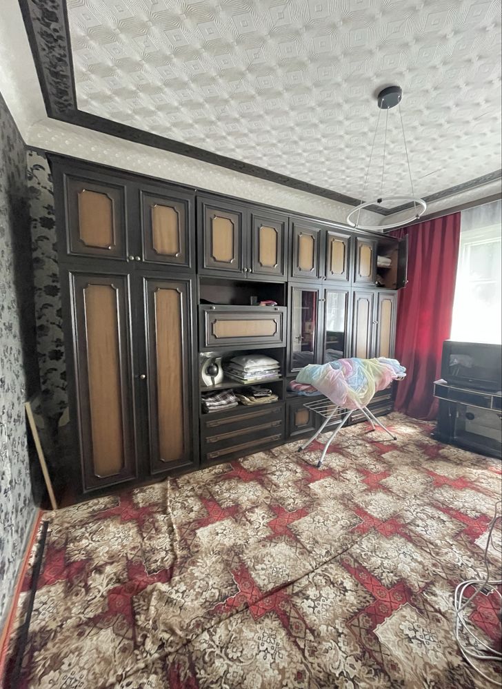 Продаж будинку м.Київ,вулиця Соснова.Метро Академмістечко.