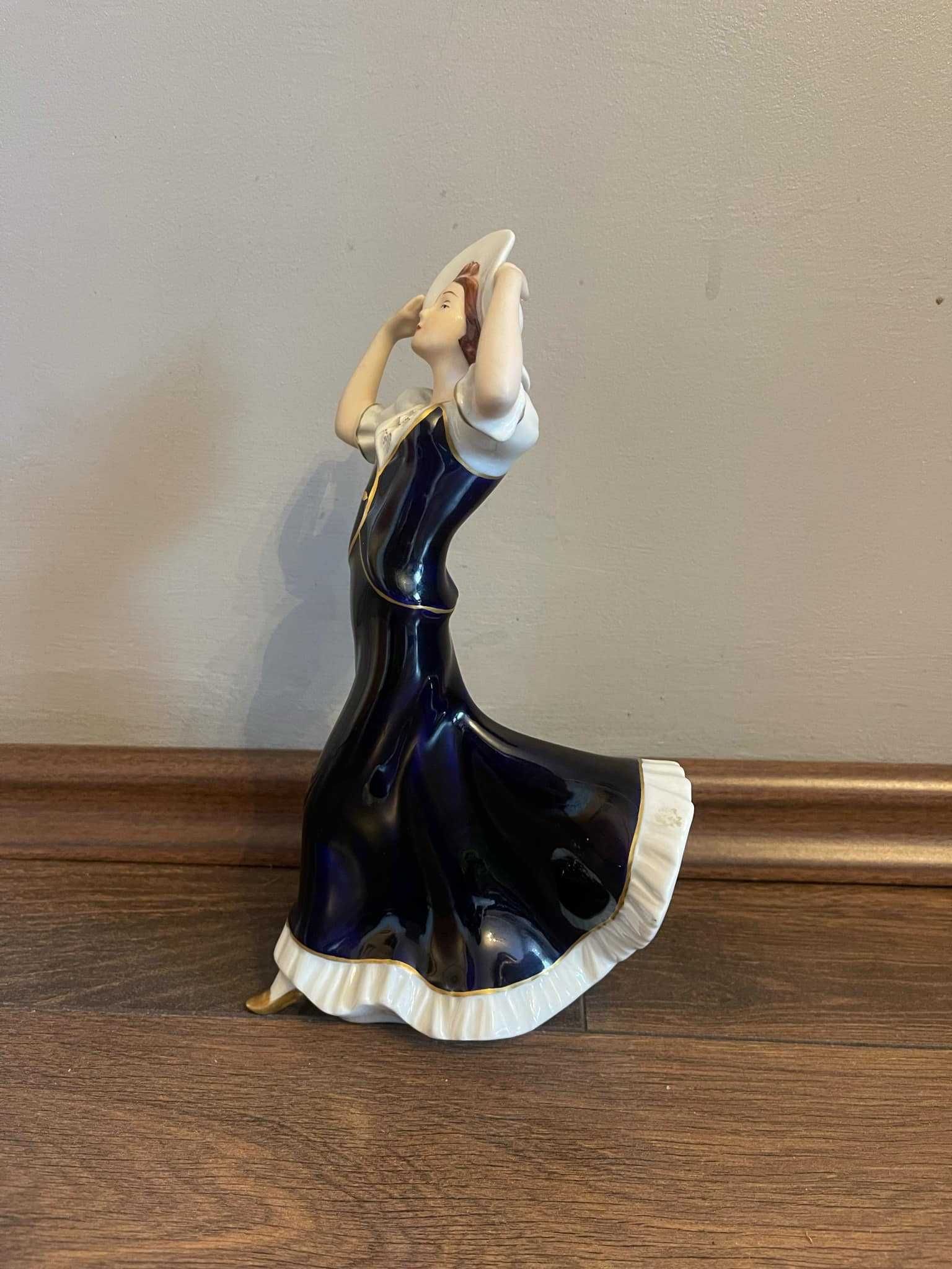 Figurka Royal Dux Bohemia