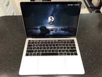 Продам Macbook Pro 13 2017 i5/16/256