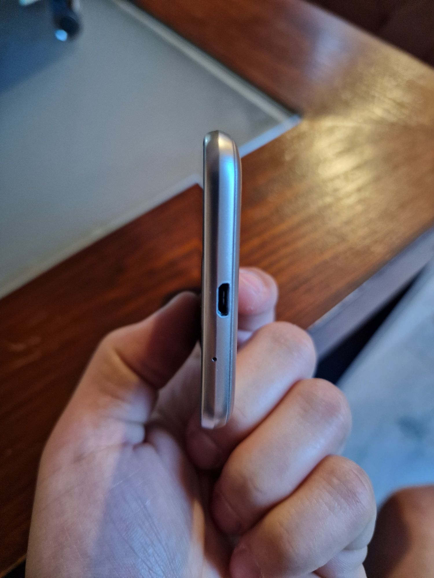 Samsung Galaxy J3 2016