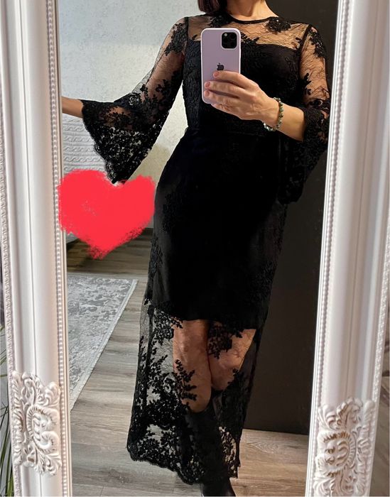 Нарядное ,кружевное платье !