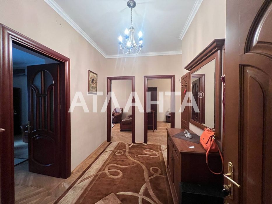 Продаж 3-кім.кв. в польському люксі вул. Вітовського+36 кв.м.підвал