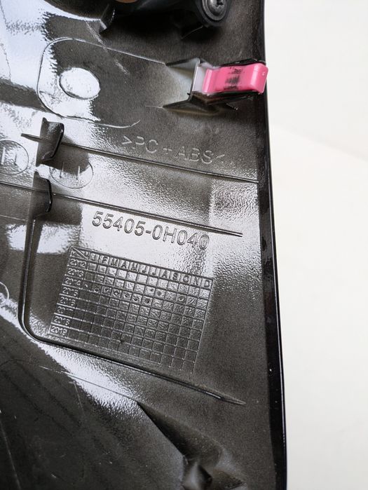 Ramka konsoli Citroen C1 II Toyota Aygo Peugeot 108 panel środkowy