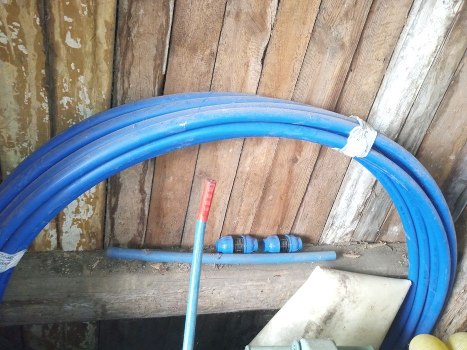 Rura wodociągowa średnica 32mm x 3mm + dwie szybko-złączki. (34-36mb)