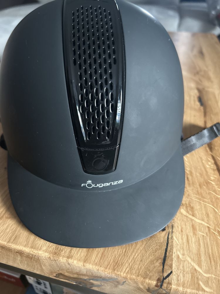 Kask jeździecki Fouganza C700 rozmiar 55 cm