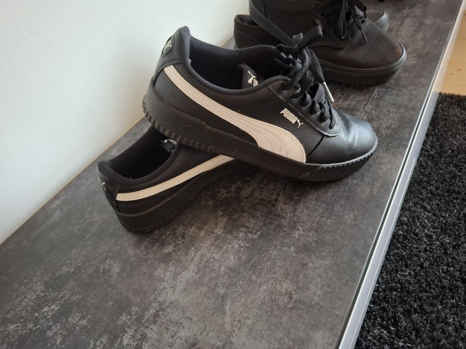 Продам кросівки...