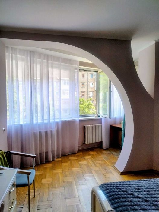 Продам простору 3-кімнатну квартиру  Аркадіївська Гоголя Центр 150кв.м