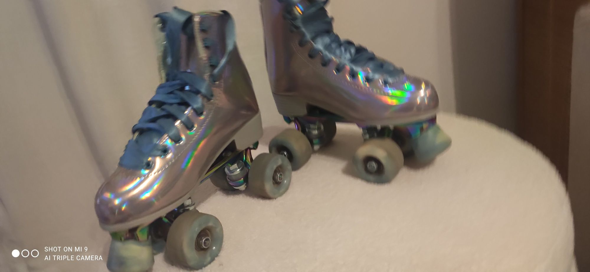 Patins 4rodas, MT pouco usados, quase sempre c proteções