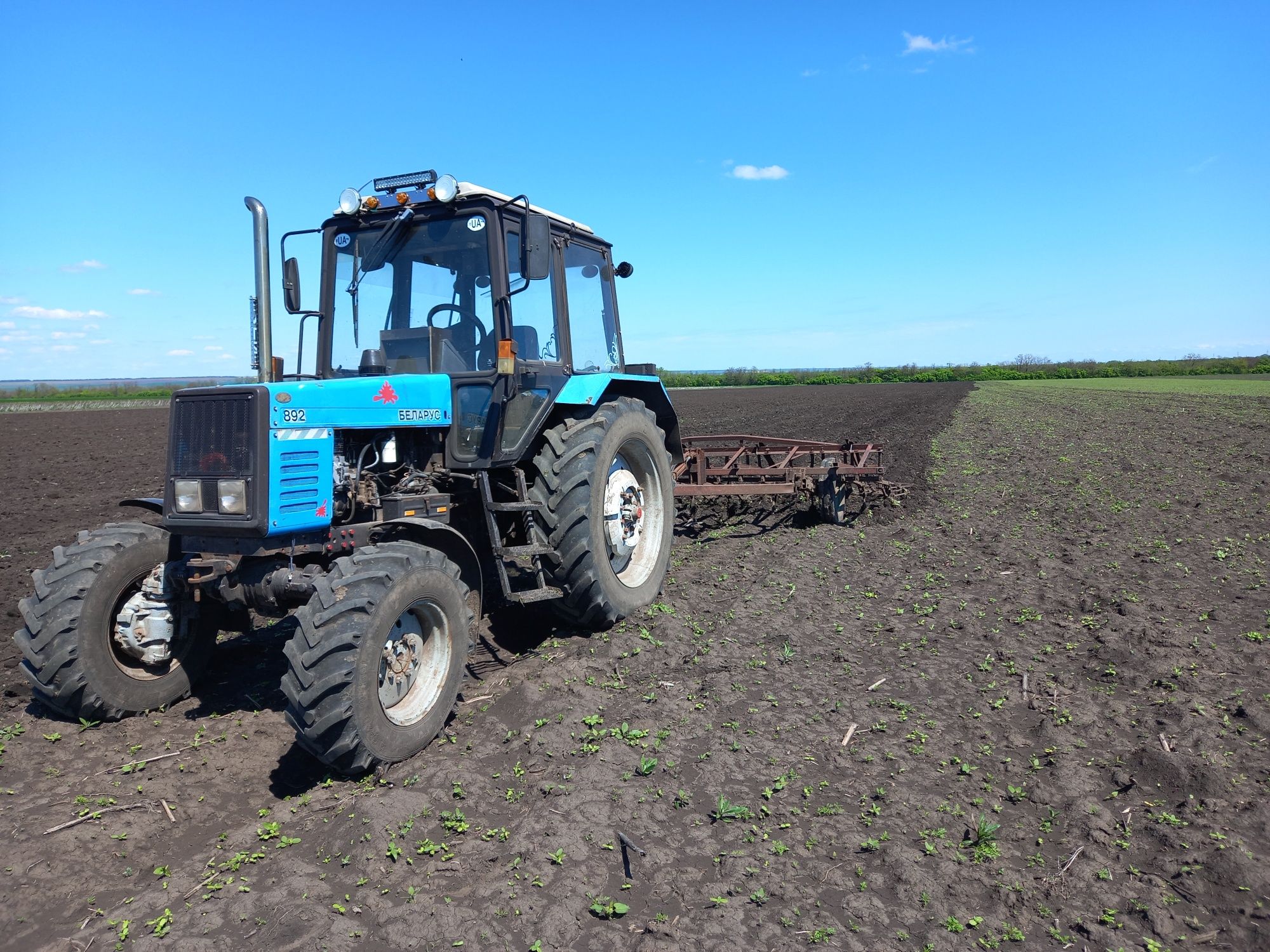 Продам Трактор в дуже гарному стані.