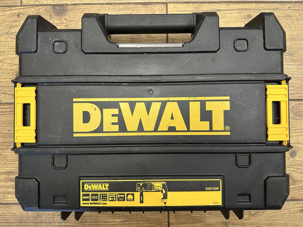 Młotowiertarka, młot D25133 DeWalt 2022r. | walizka transportowa TSTak