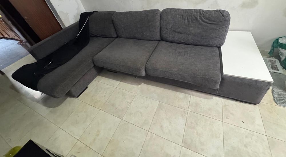 Sofá 3m de comprimento e 1,70 largura com divisão